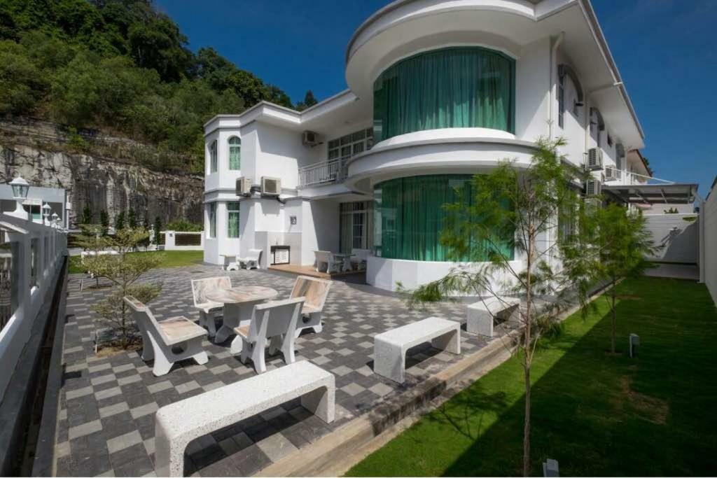6, Persiaran Tanjung Bunga 3 Villa Batu Feringgi Luaran gambar