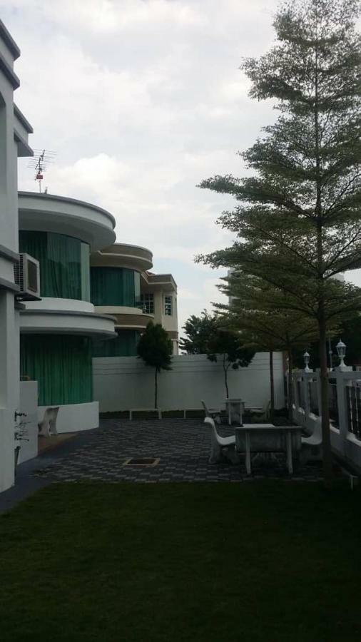 6, Persiaran Tanjung Bunga 3 Villa Batu Feringgi Luaran gambar